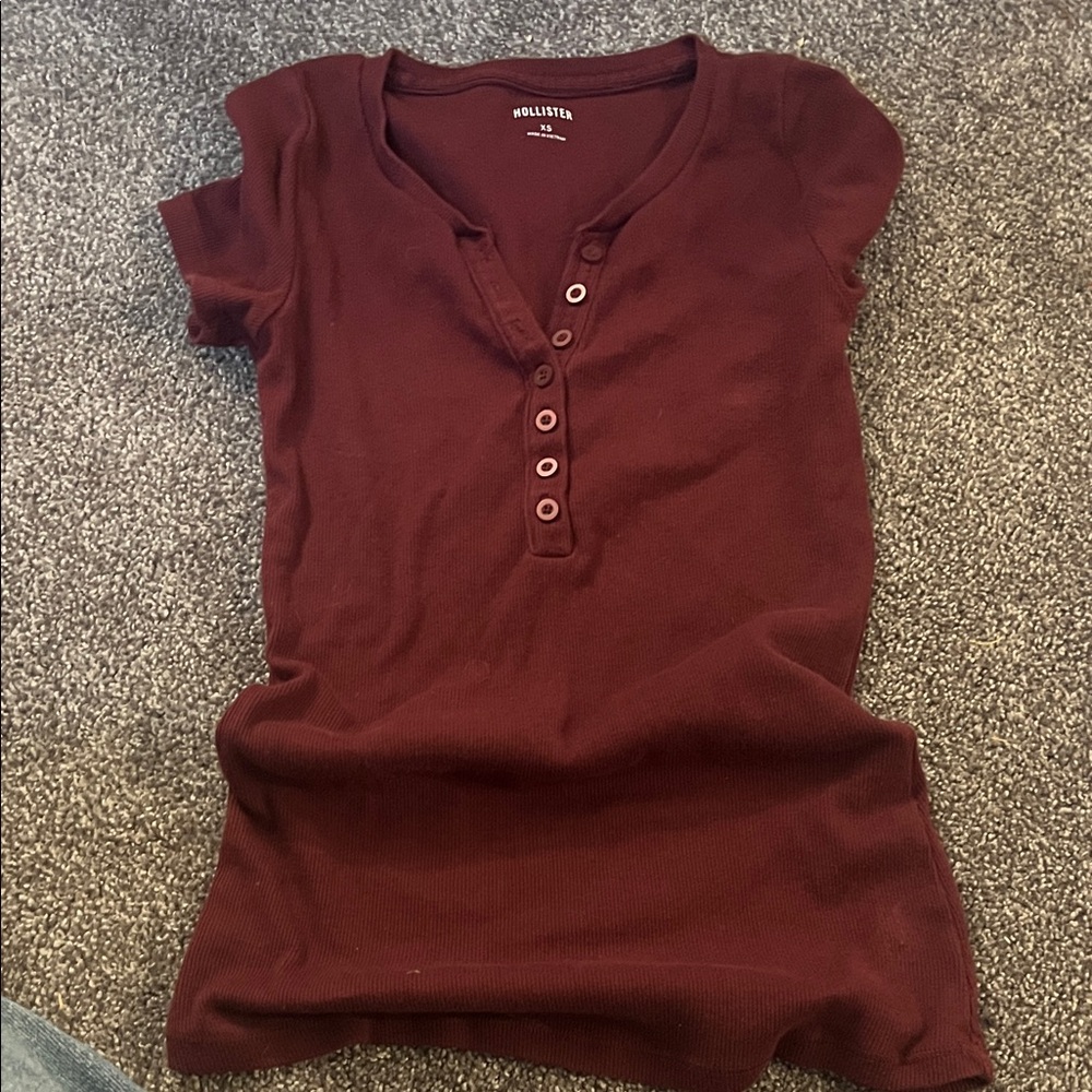 Hollister Women's Burgundy Top